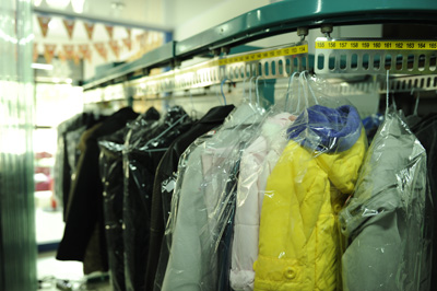 干洗店该如何计算衣服的折旧率？