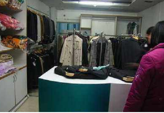 【小周洗衣店加盟】电话联系方式,总部地址在哪,官网