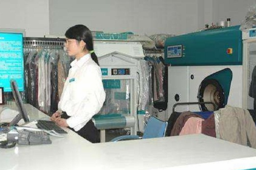 【海豚干洗加盟】电话联系方式,总部地址在哪,官网