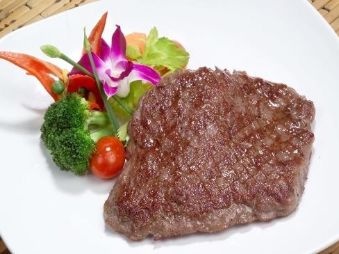 武汉开家牛排店投资一般需要多少钱？100㎡店铺投资18.9万