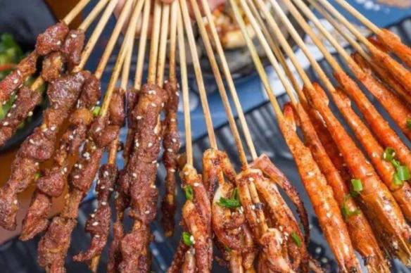 河南开家烧烤店投资一般需要多少钱？20㎡店铺投资10万
