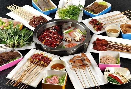 长春开家串串香店投资一般需要多少钱？50㎡店铺投资仅需15万