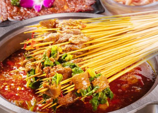 长春开家串串香店投资一般需要多少钱？50㎡店铺投资仅需15万