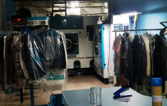 开干洗店，选择干洗加盟店连锁更明智