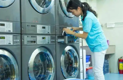 干洗店加盟连锁需谨慎，务必注意这些关键点!