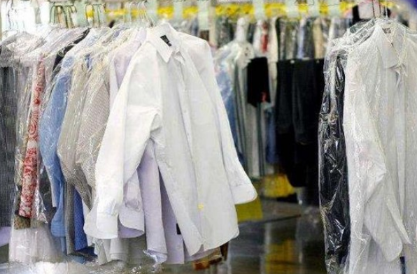 干洗店加盟费多少钱啊一年能赚多少