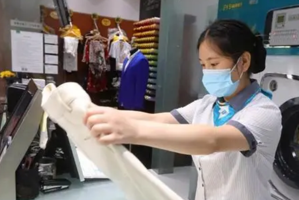 不加盟开干洗店大概投资多少钱呢