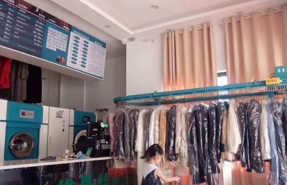 开干洗店加盟怎么样?独占商机抢先一步!