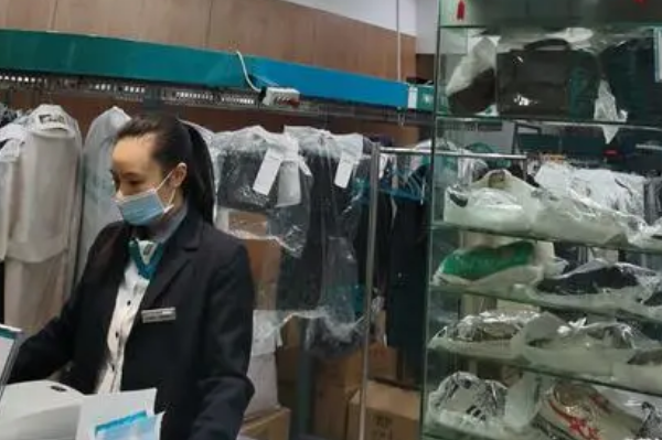 干洗店是加盟好还是自己干好
