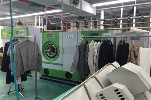 伊莉莎干洗店加盟开店全程指导，助力成功