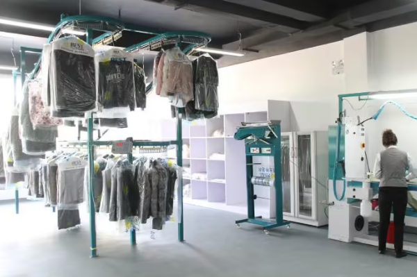 加盟干洗店费用：探索低成本高回报的商机!