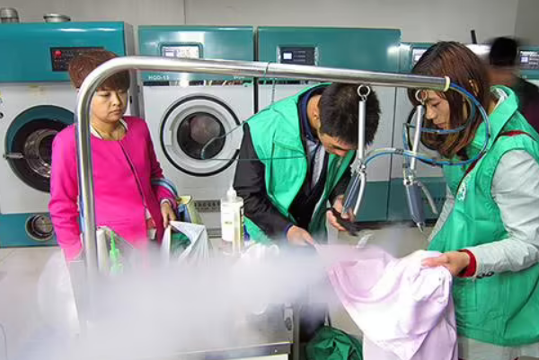 加盟干洗店一般多少钱?打造财富的低成本途径!