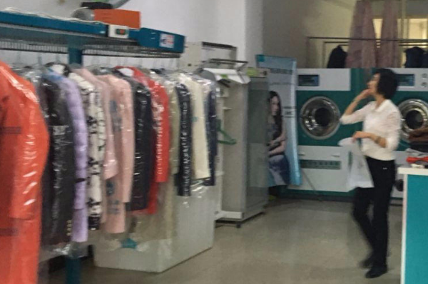 加盟干洗店成本高吗?多少钱一个月花费?