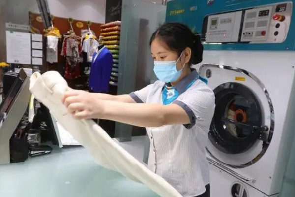 开干洗店加盟连锁店要多少钱