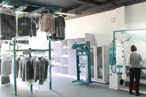 开干洗店加盟多少钱合适
