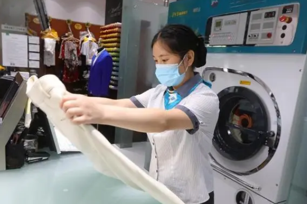 加盟干洗店大概需要多少钱呢