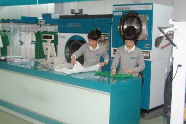 海英干洗店