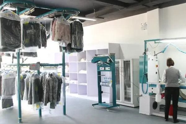 王平洗衣店