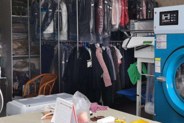 艺燕洗衣