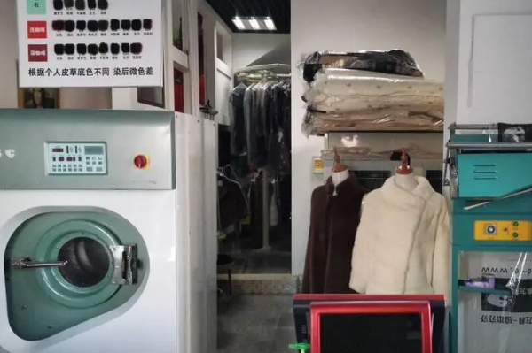 董大师洗衣加盟费多少?轻松创业致富，小本助您开店成功!