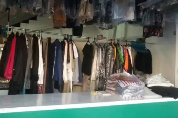 品觉洗护店