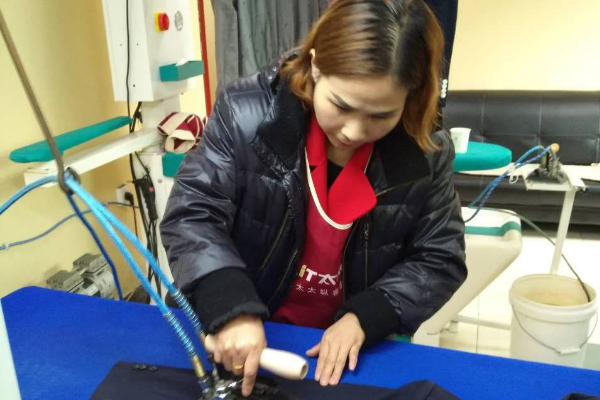 小周洗衣店加盟费多少钱