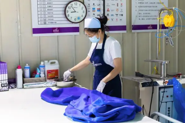 干洗制衣