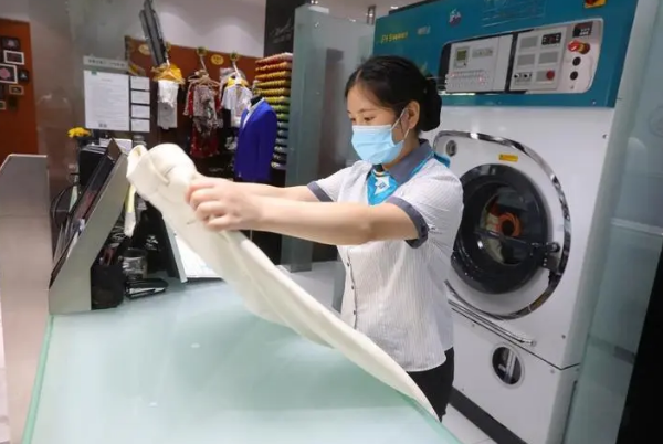 蓝天泰润干洗店加盟费多少