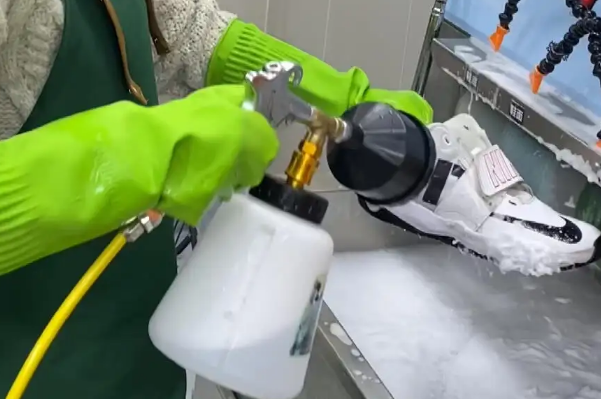 知足者干洗店