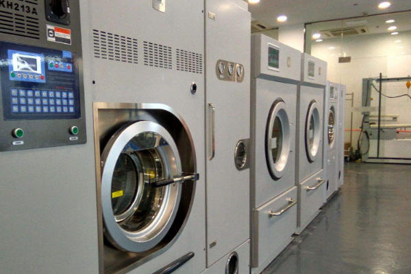 设备价格揭秘：佳裕洁洗衣店加盟所需投资成本