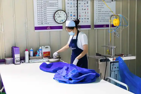 沁涤洗衣加盟设备怎么样？专业配置，满足客户需求