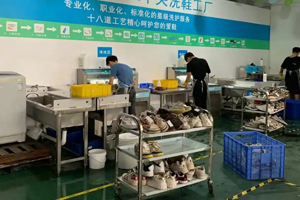 喜鞋先生加盟：一年能赚多少？高额回报揭秘