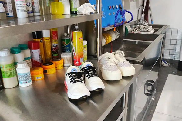 鞋先森SNEAKER洗护馆加盟设备价格多少？费用透明，创业良机等你来