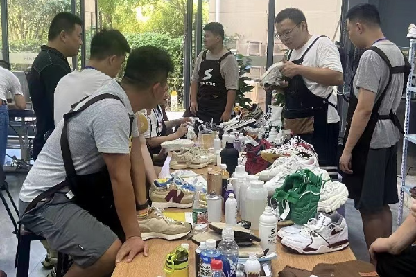 小Q鞋包洗护馆