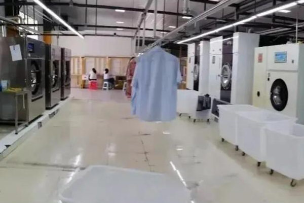 开干洗店怎么样？洁风洗护加盟简单快捷，轻松实现创业梦想
