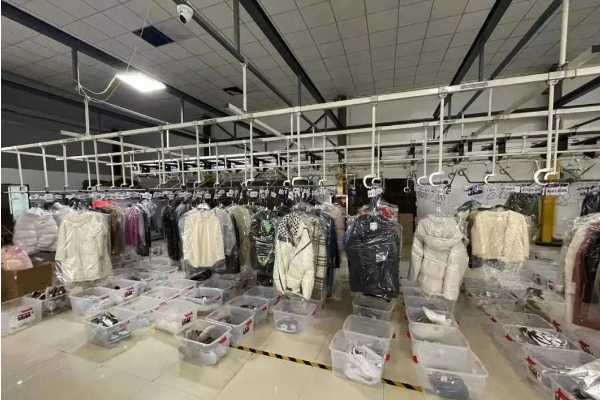 UA衣物洗护加盟案例展示，复制成功，真实客户的故事