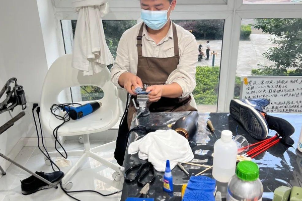 洗功夫洗鞋