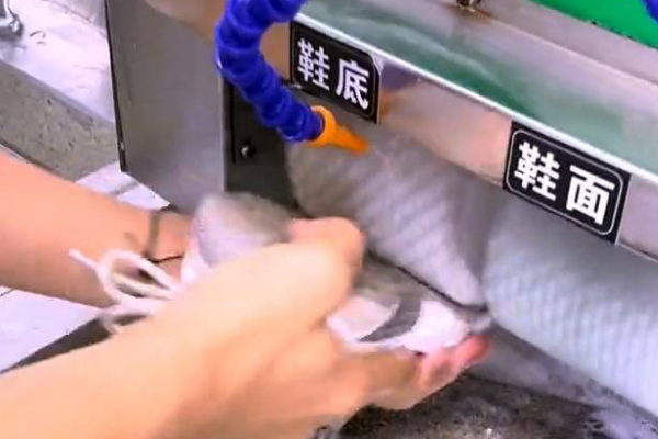 班小兔洗鞋加盟一年能赚多少？灵活经营策略，助你最大化收益