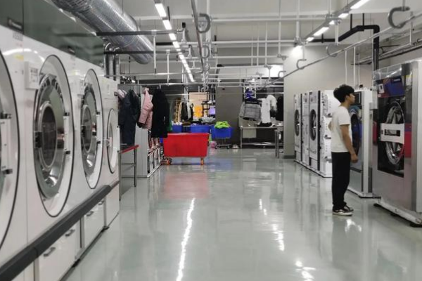 雪儿干洗店