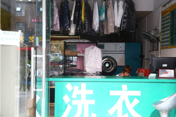 欧黎干洗店加盟设备价格多少？专业设备指导选购，投资更省心