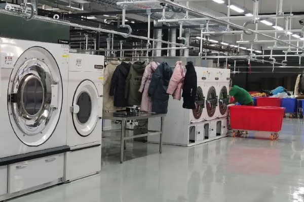 秋红干洗店