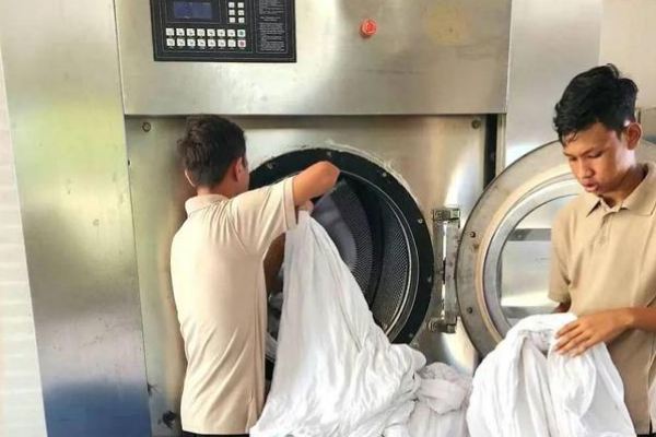 波莱洁洗衣加盟费多少？低投资成本，高回报率