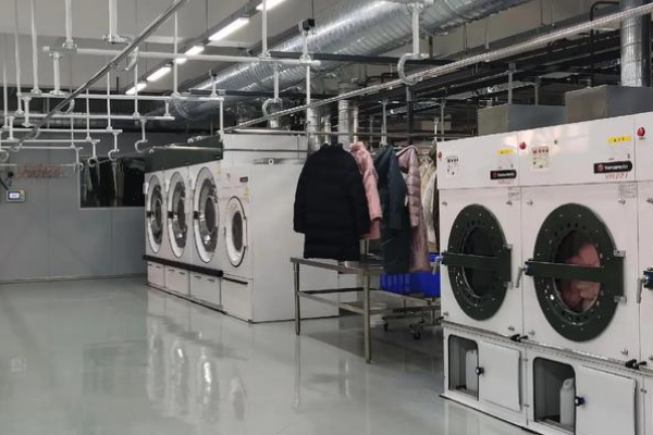 芳馨洗衣加盟设备价格多少？合理定价，优质设备低投入无压力