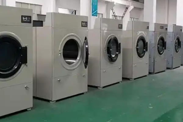 思波德洗衣加盟设备如何？先进高端，洗净每一件衣物的污渍